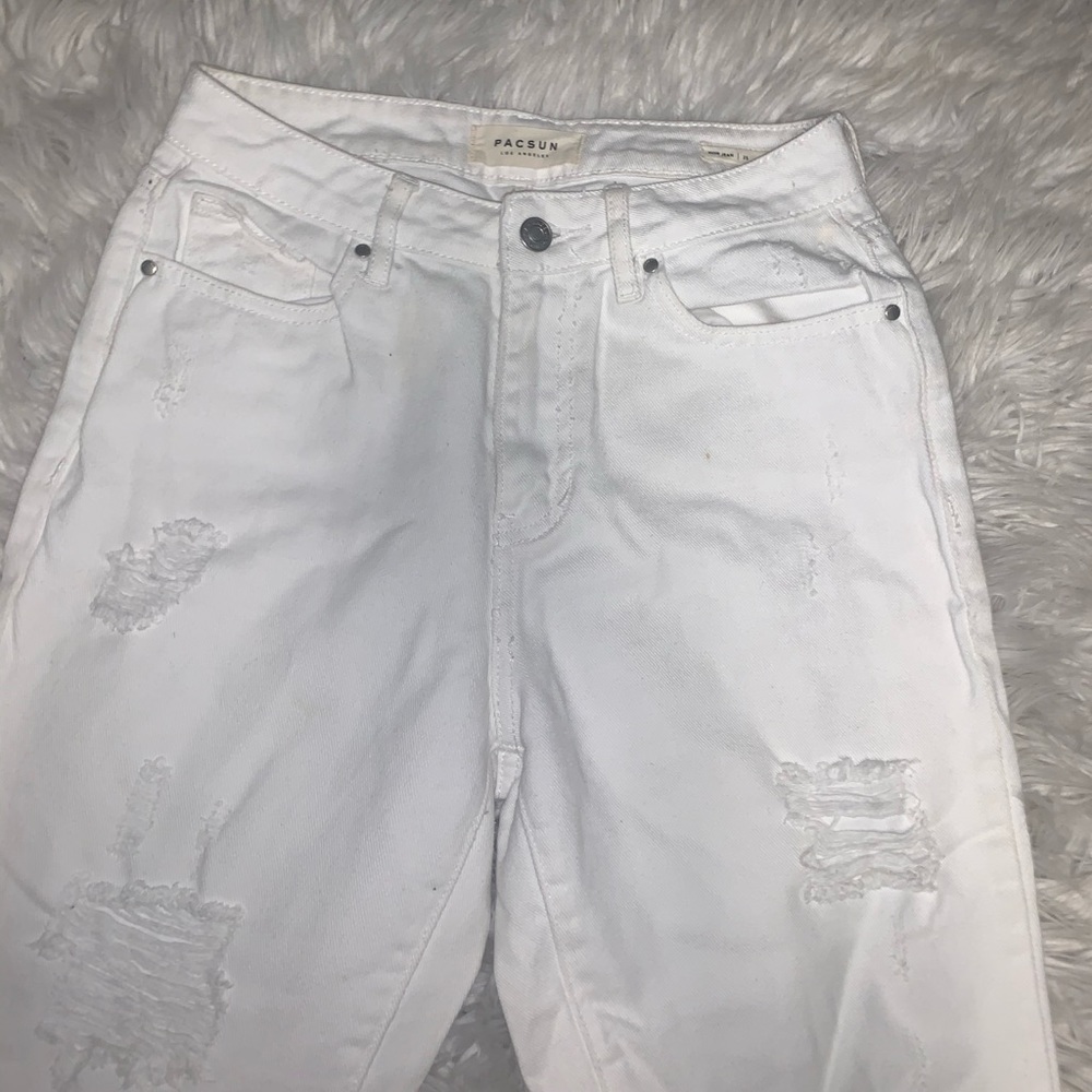 Pacsun White Ripped Women’s Mom Jeans